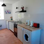 Gite De La Ferme De La Cour Crasville (Manche)