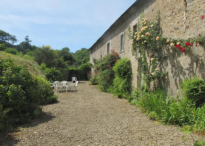 De La Ferme De La Cour Crasville (Manche)